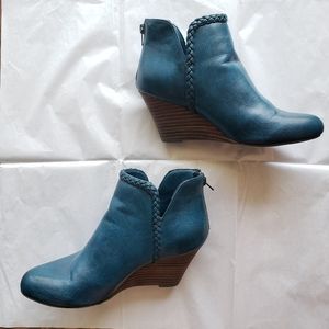 Report Deep Teal Wedge Booties 8.5 NWOT